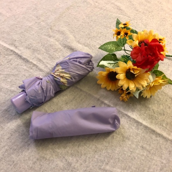 NWOT - Lovely Lavender Floral Umbrella - Picture 15 of 16